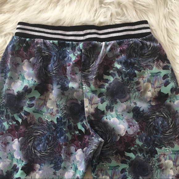 🎉Bundle of 2 Pants - Picture 8 of 8